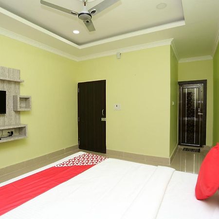 Oyo 24317 Aditya Guest House 3 Bhubaneswar Exterior photo