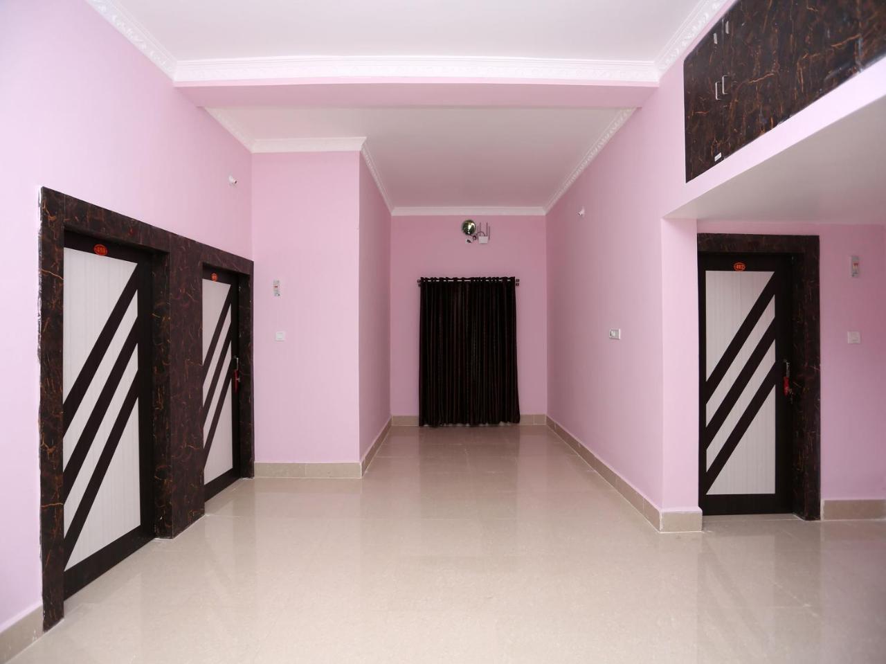 Oyo 24317 Aditya Guest House 3 Bhubaneswar Exterior photo