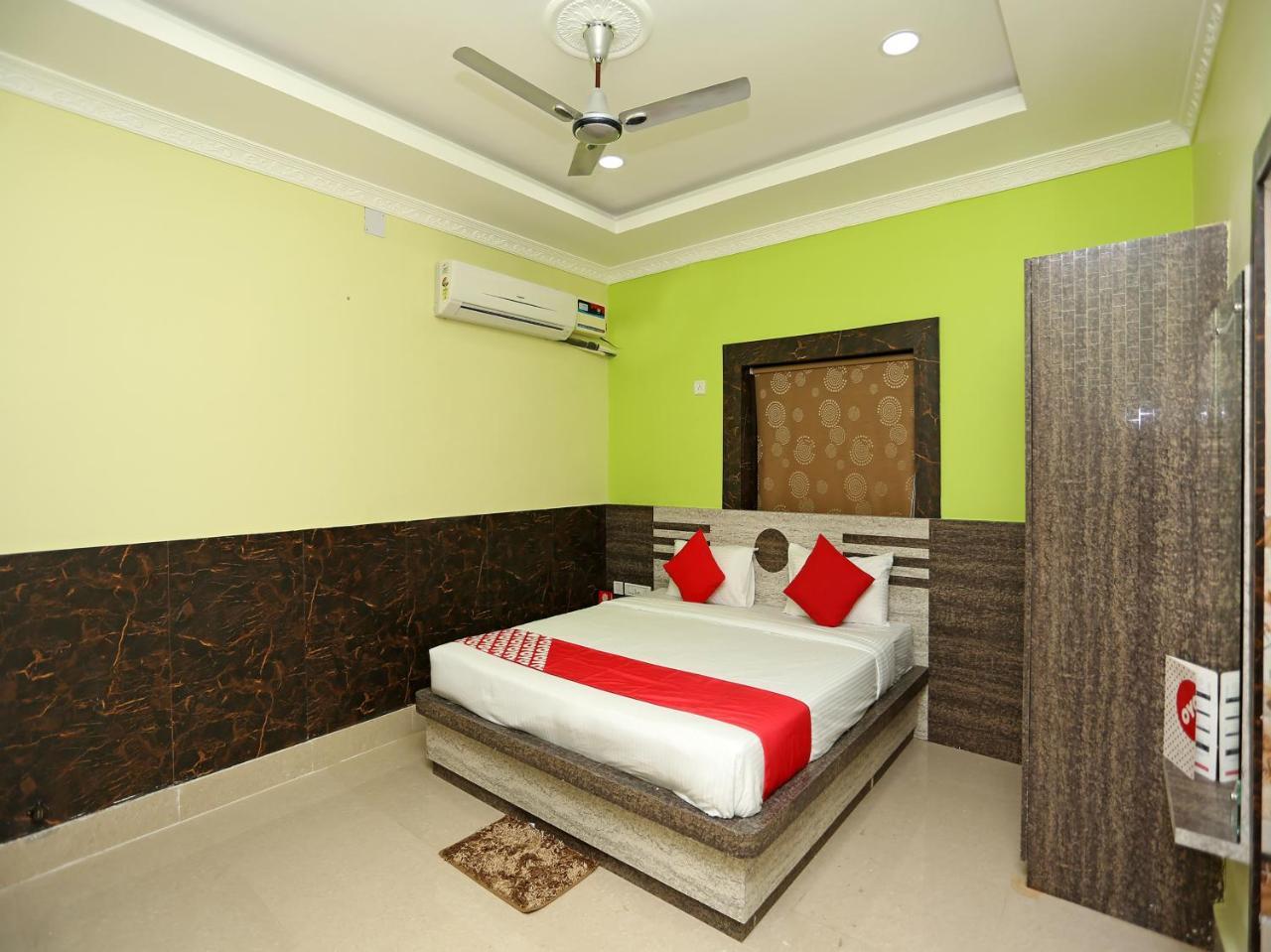 Oyo 24317 Aditya Guest House 3 Bhubaneswar Exterior photo